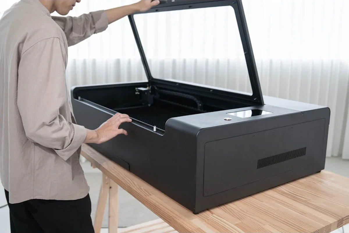 Flux Hexa Laser Cutter & Engraver - Image 2